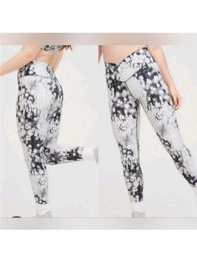 Offline by Aeri crossover leggings blue white size S euc